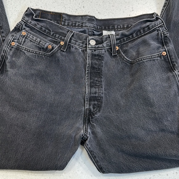 ❗️Sold! Levi’s Black Button Fly Jeans Size W 35 L 32 - Picture 6 of 8